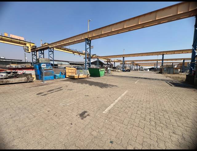 18,286M² FACTORY TO LET IN ROODEKOP